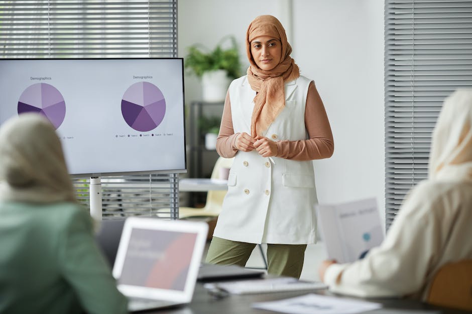 Illustration depicting a person giving a presentation to a group of individuals in a professional setting.